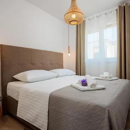 Mare's Apartment Primosten