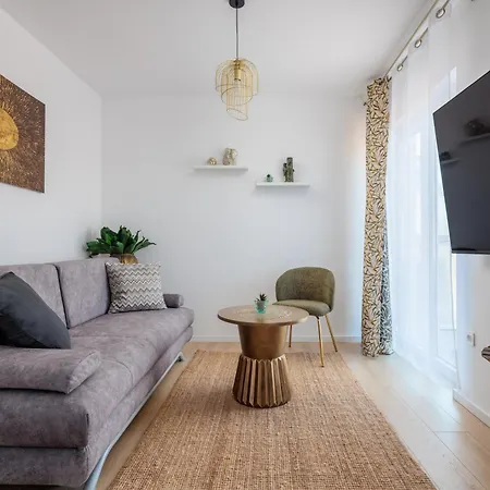 Apartment Mare's *