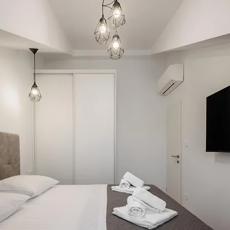 Mare's Apartment *
